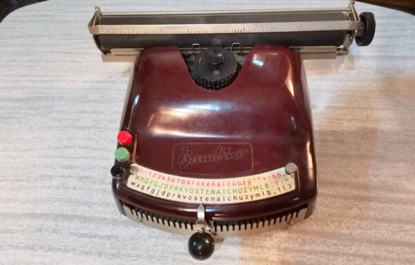 Písací prístroj bakelitový