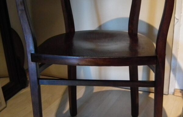 Drevená stolička po renovácii 2 ks